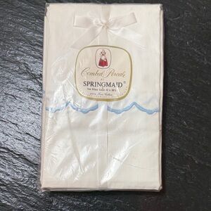 Vintage Springmaid Cream and Blue Sheet Set